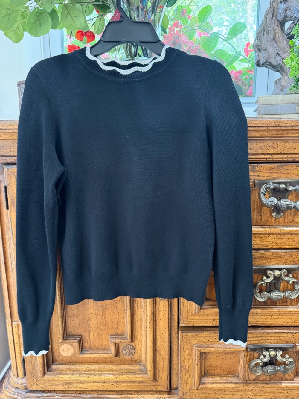 H&M Black Crewneck Sweater with White Scallop Trim